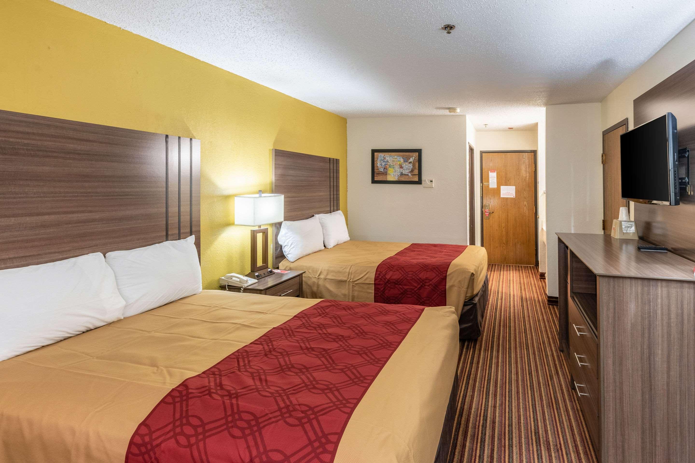 Econo Lodge Inn & Suites McKinney Exteriör bild