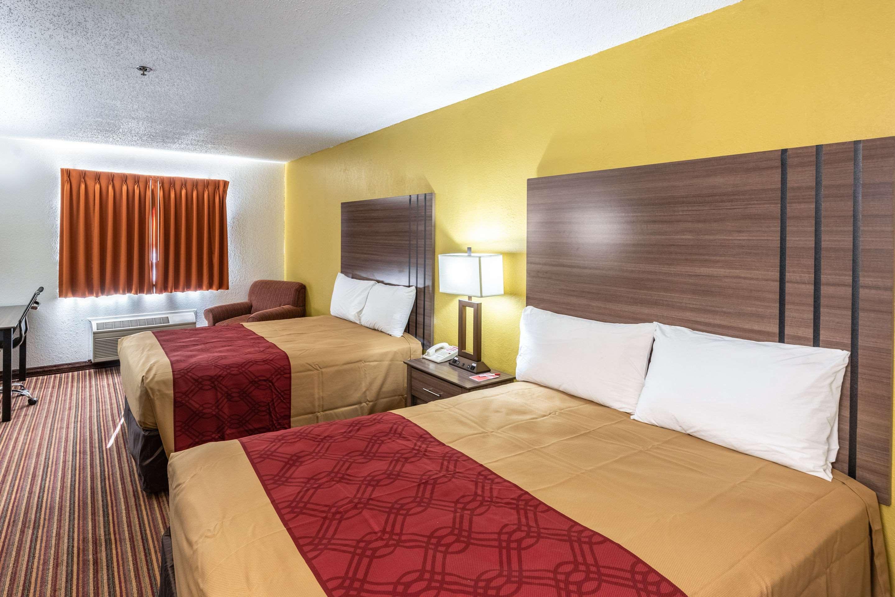 Econo Lodge Inn & Suites McKinney Exteriör bild