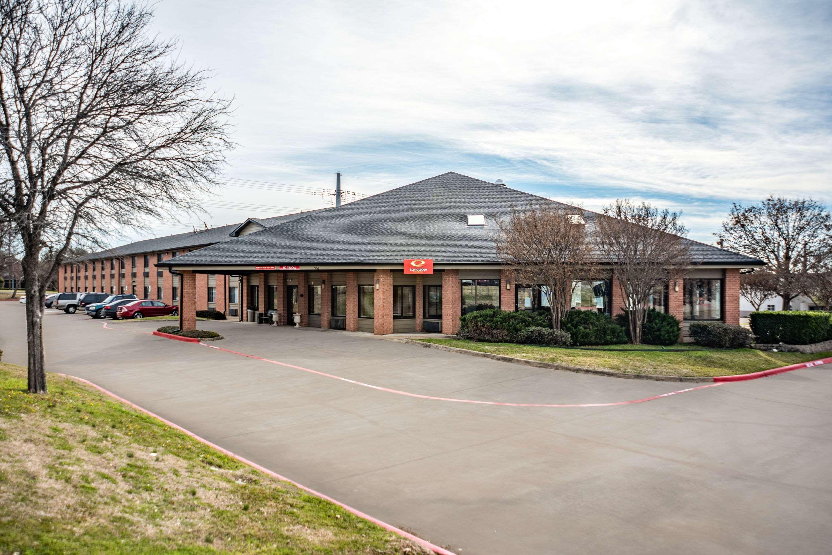 Econo Lodge Inn & Suites McKinney Exteriör bild