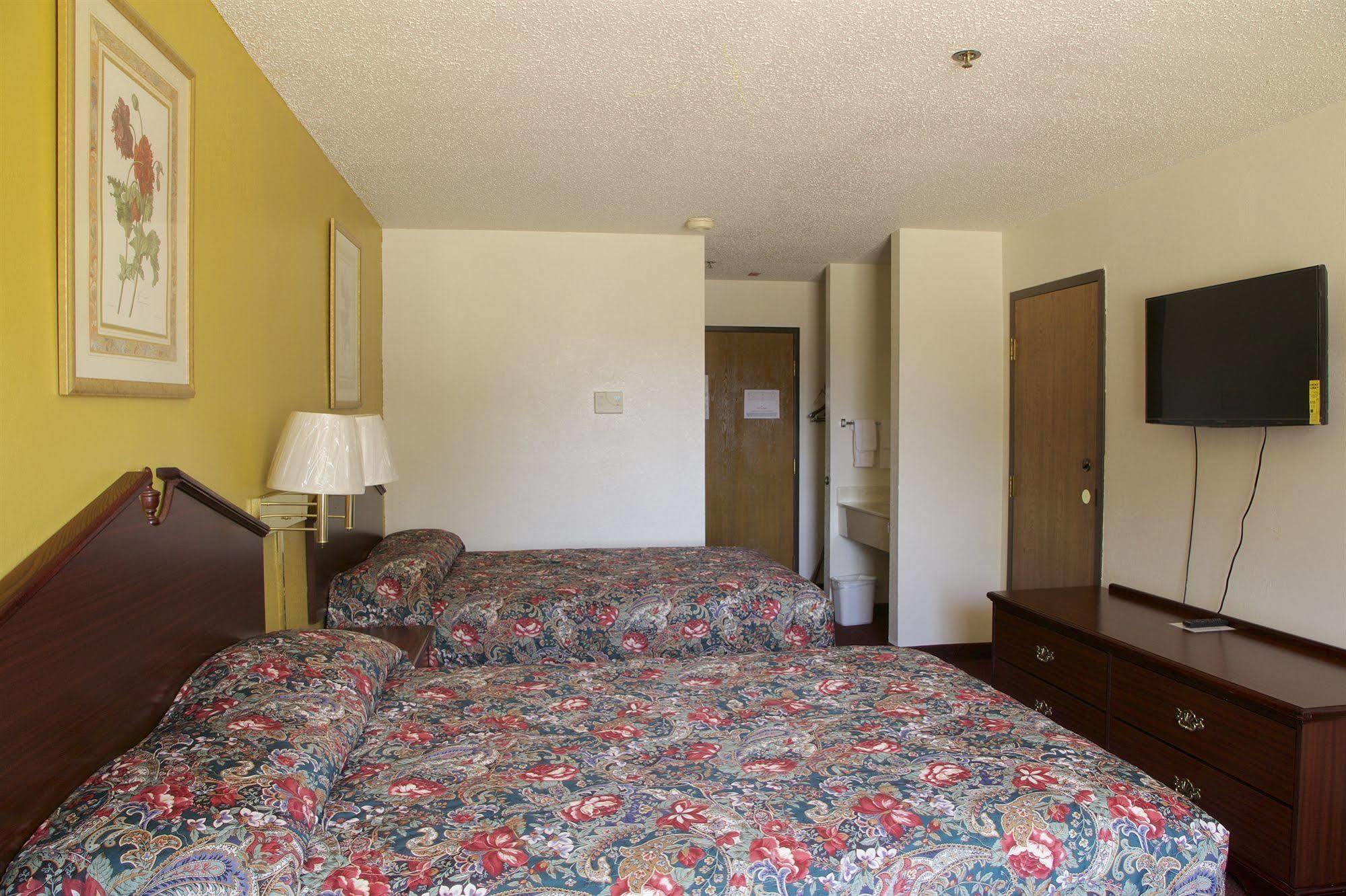 Econo Lodge Inn & Suites McKinney Exteriör bild