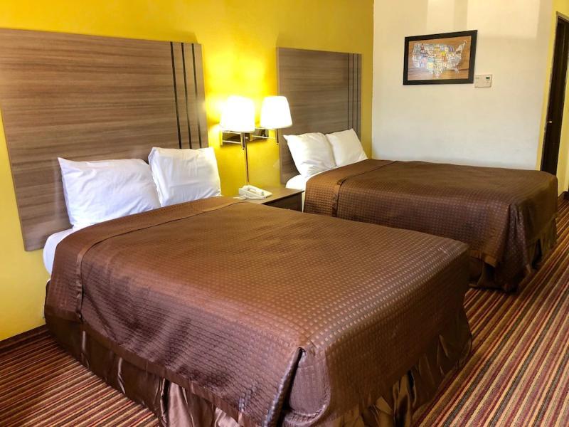 Econo Lodge Inn & Suites McKinney Exteriör bild